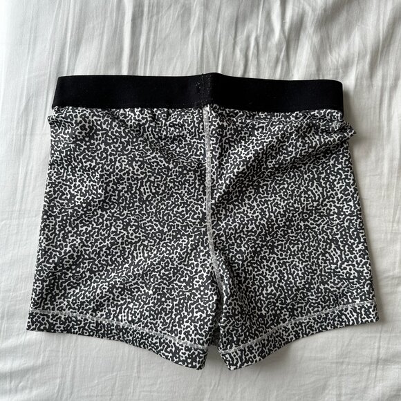 Nike Pro Shorts - Picture 3 of 4
